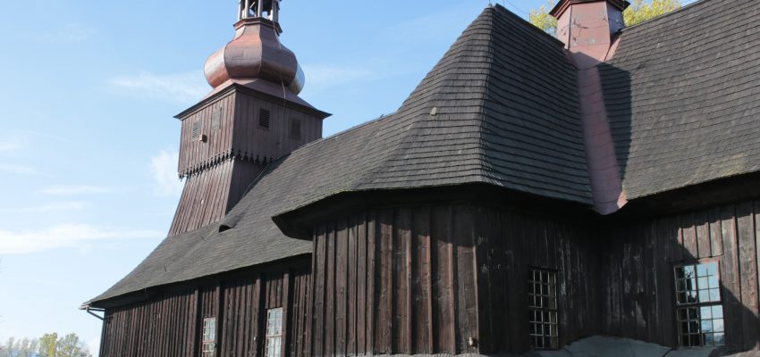 Zaproszenie na wycieczkę „Szlakiem Architektury Drewnianej”