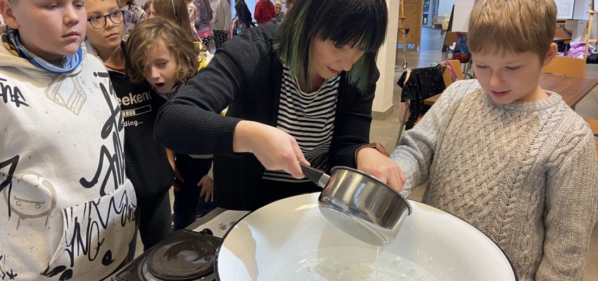 Czas na wróżby! Andrzejki w skansenie dla szkół